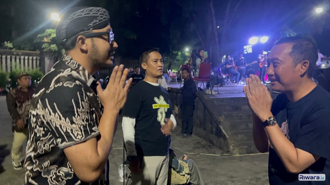 PB XIV disambut Kepala Dinas Kebudayaan dan Pariwisata Disbudpar Kota Surakarta Maretha Dinar Cahyono SE MM